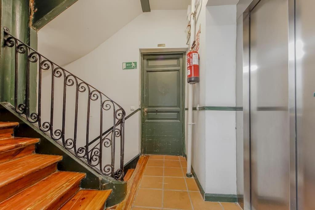 مدريد Modern Apt Para 6Px En La Plaza De Tirso De Molina المظهر الخارجي الصورة
