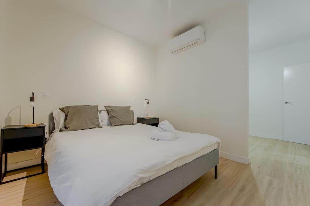 مدريد Modern Apt Para 6Px En La Plaza De Tirso De Molina المظهر الخارجي الصورة
