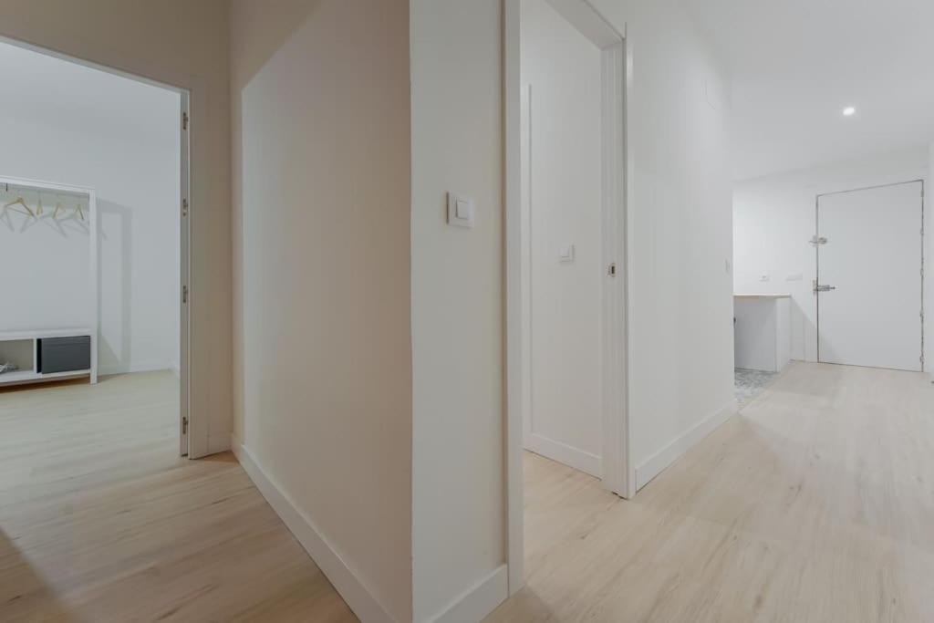 مدريد Modern Apt Para 6Px En La Plaza De Tirso De Molina المظهر الخارجي الصورة