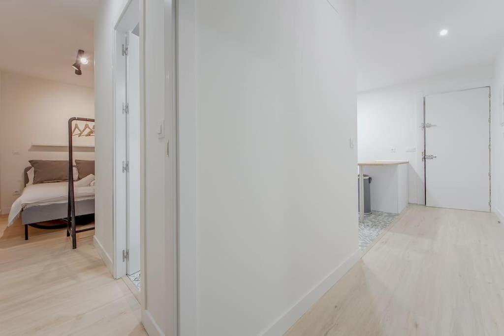 مدريد Modern Apt Para 6Px En La Plaza De Tirso De Molina المظهر الخارجي الصورة